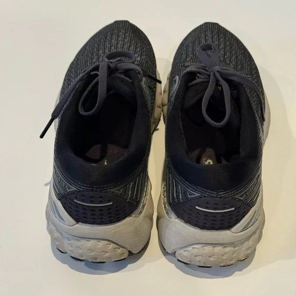 Women’s Brooks Adrenaline GRS 19 Gray Running Sneakers. Size 8 - Picture 4 of 8